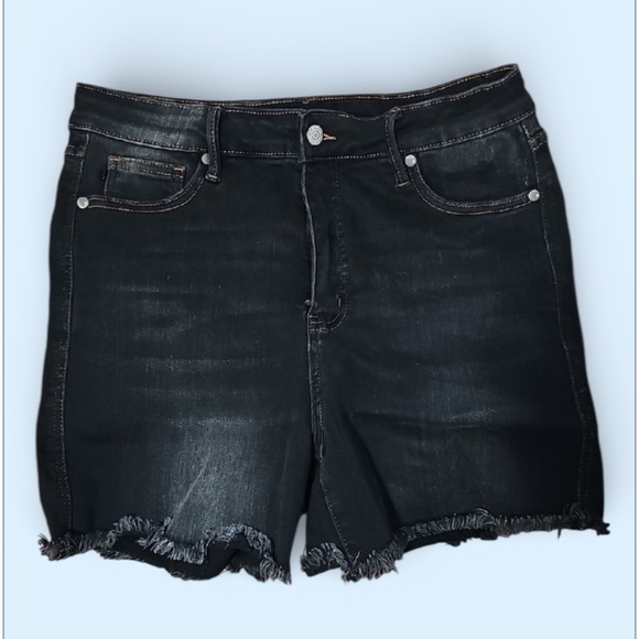 Judy Blue Black Dark Wash Frayed Hem Jean Shorts Tummy Control - Picture 3 of 9